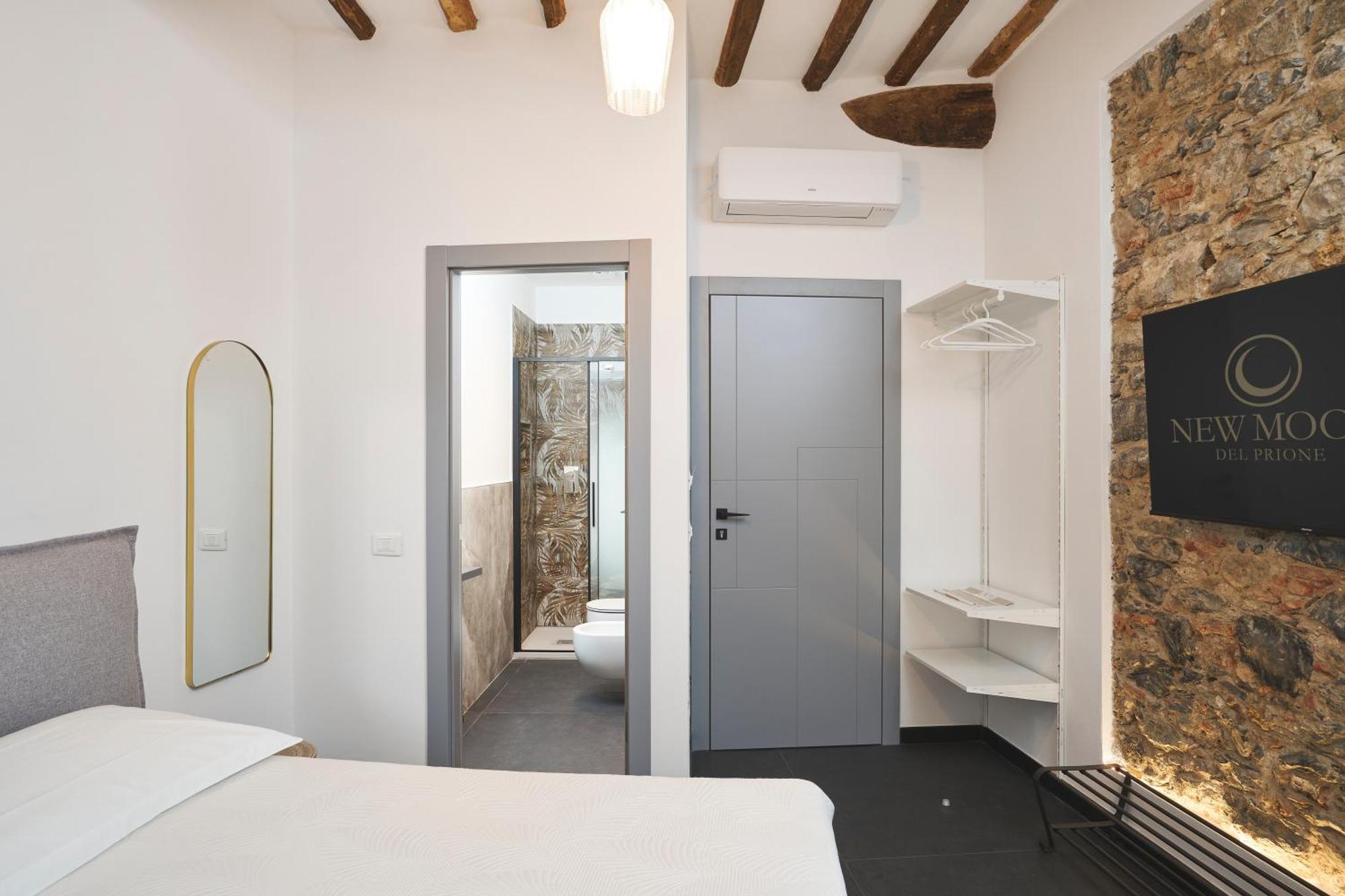 New Moon Del Prione Hotel La Spezia Bagian luar foto